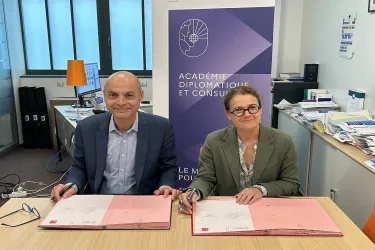 emlyon s'associe à l’Académie diplomatique et consulaire