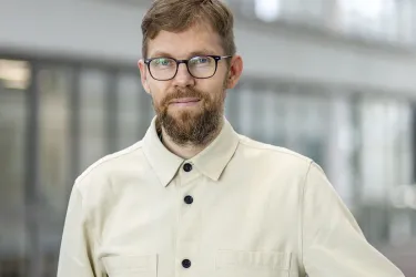 Prof. Joonas ROKKA, emlyon business school