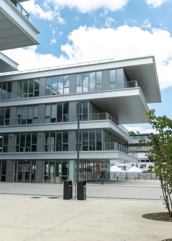 emlyon - campus Lyon