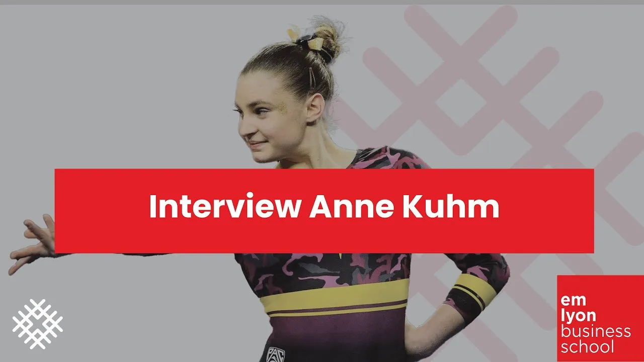 Preview image for the gge video "Interview - 3 questions à Anne Kuhm". Preview image for the gge video "Interview - 3 questions à Anne Kuhm".