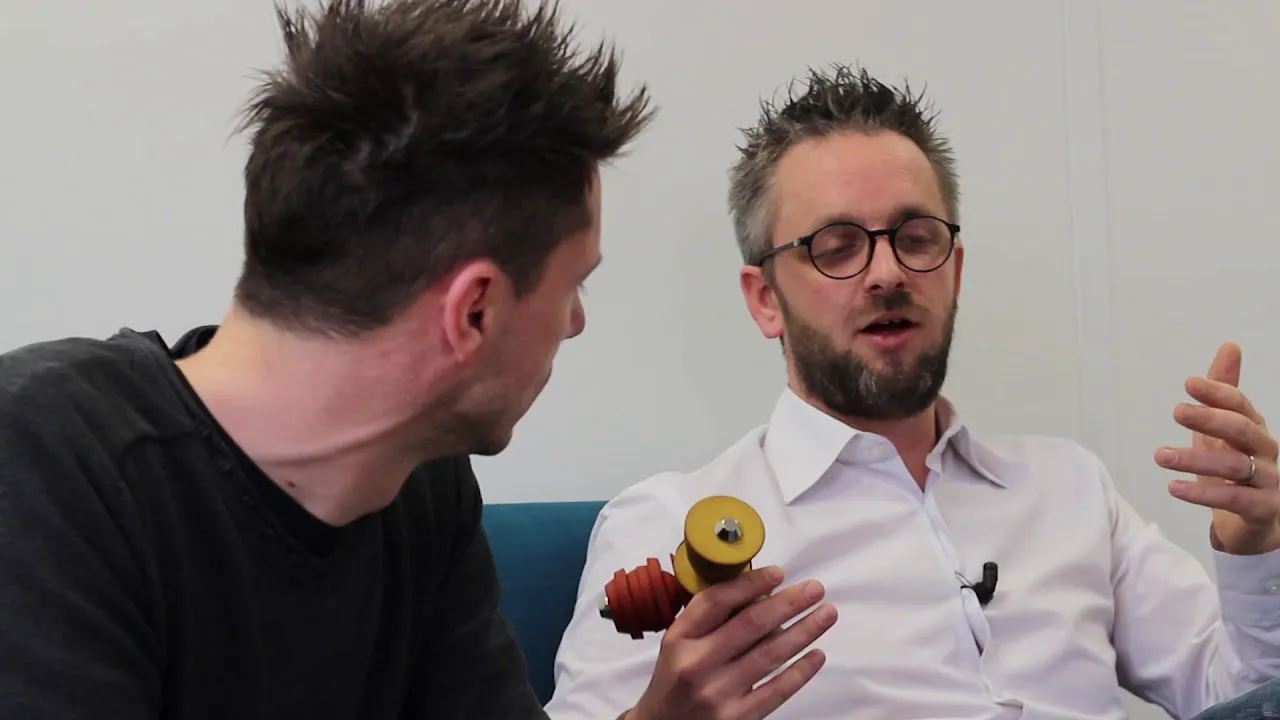 Preview image for the gge video "Adrien D'hoine, fondateur de Kumqwat et diplômé du Programme Général de Management".